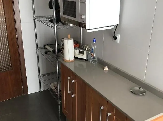 En Complejo Residencial Con Piscina Y Garaje Frente Al Mar Valencia