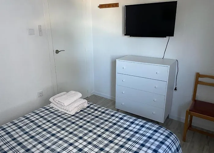 En Complejo Residencial Con Piscina Y Garaje Frente Al Mar Apartman