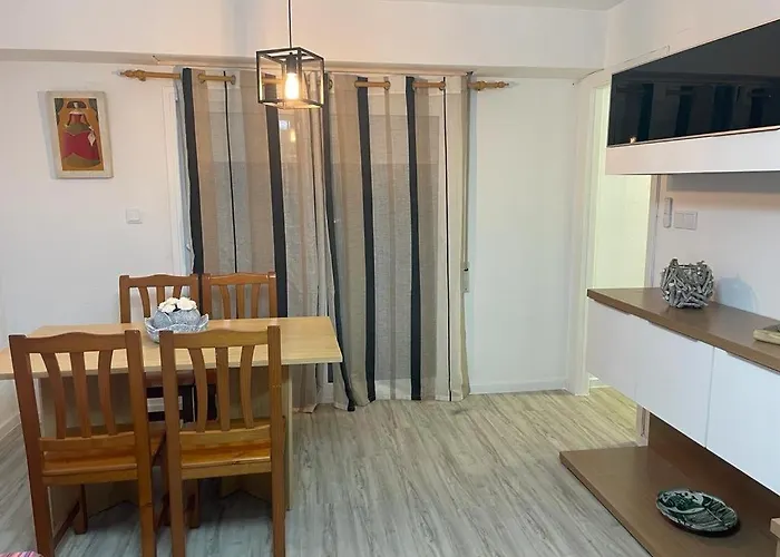 En Complejo Residencial Con Piscina Y Garaje Frente Al Mar Apartman *