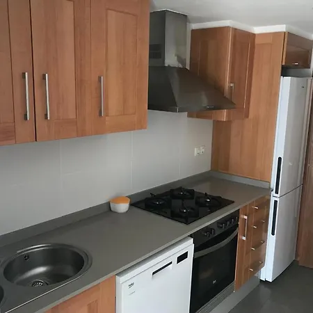 En Complejo Residencial Con Piscina Y Garaje Frente Al Mar Apartment *