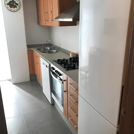 En Complejo Residencial Con Piscina Y Garaje Frente Al Mar Valencia